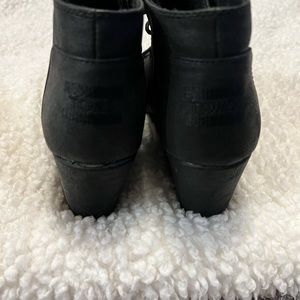 Toms wedge booties!